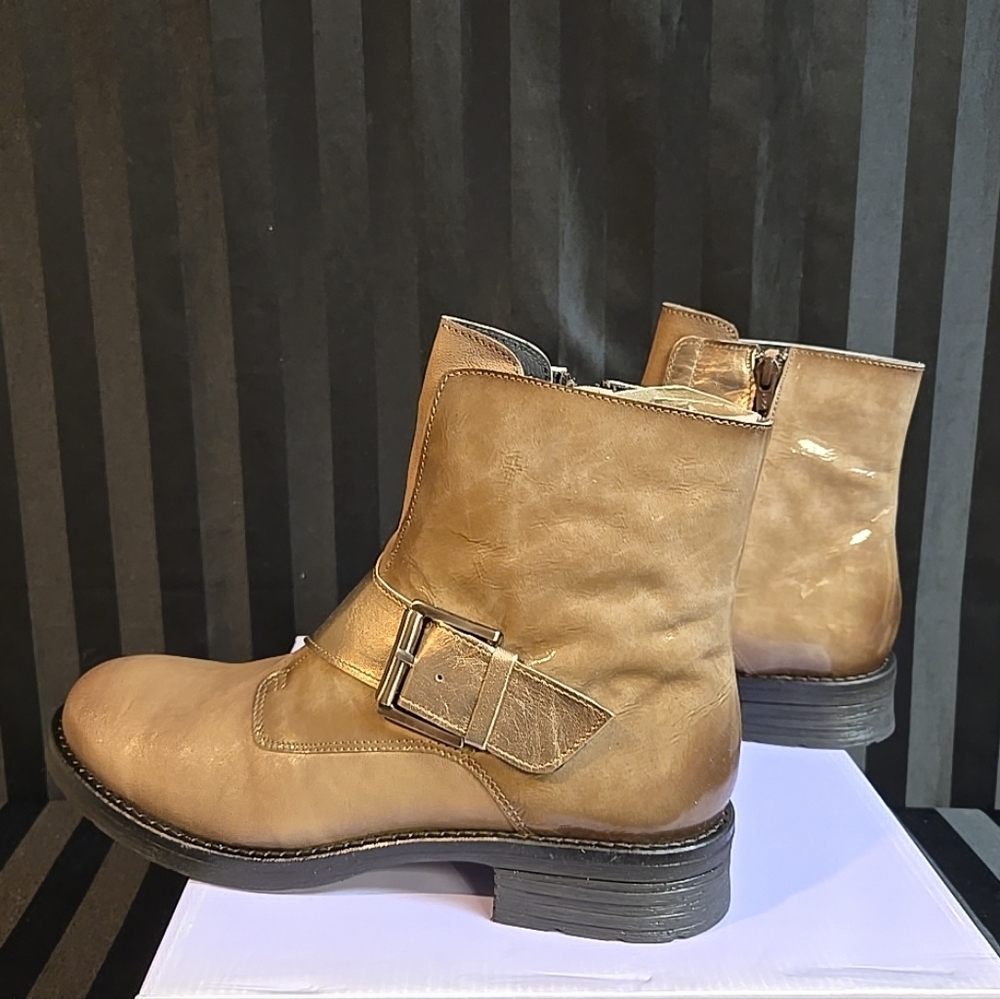 Women's EU 40 Eric Michael Sheridan Taupe Zip Up Leather Boots Shiny With Buckle - Picture 6 of 10